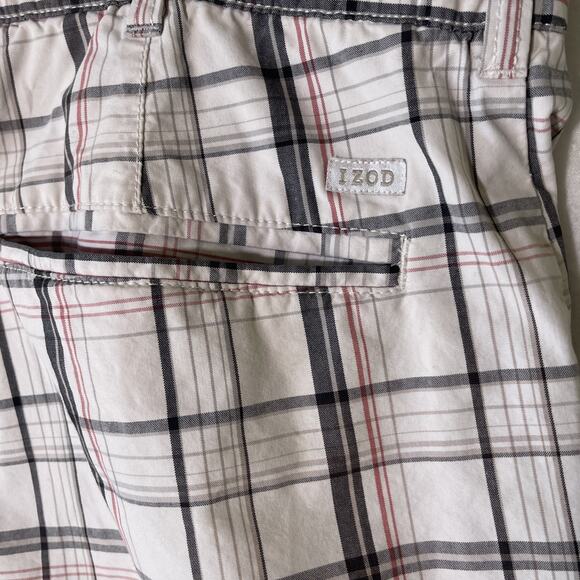 IZOD Shorts Mens 38 Plaid 9" Inseam Chino Flat Front Golf Summer - Picture 4 of 4